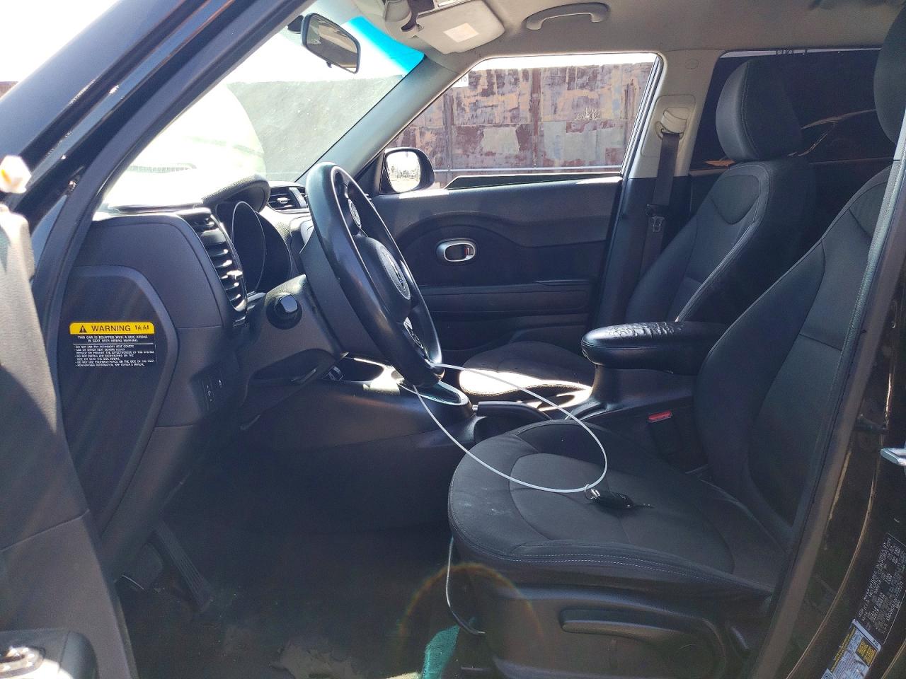2015 Kia Soul Base Черный vin: KNDJN2A20F7772371