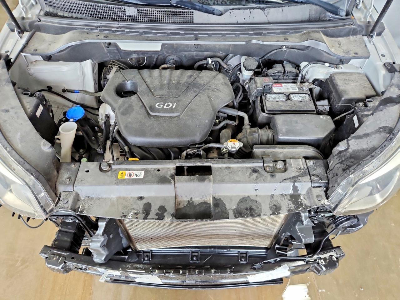 2015 Kia Soul Base Серебряный vin: KNDJN2A20F7778591