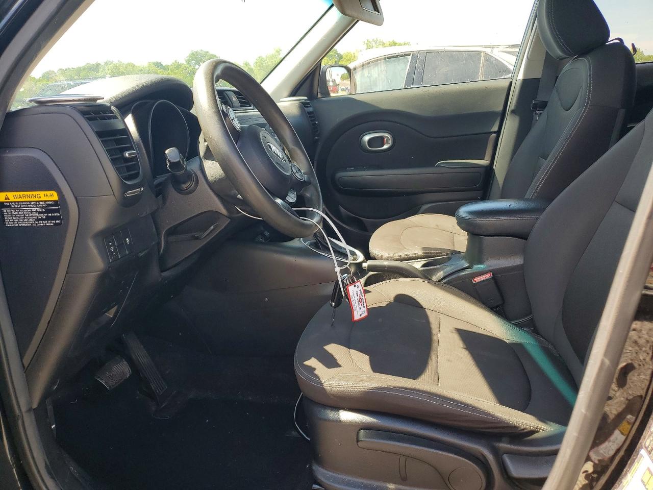 2015 Kia Soul Base Black vin: KNDJN2A20F7800167