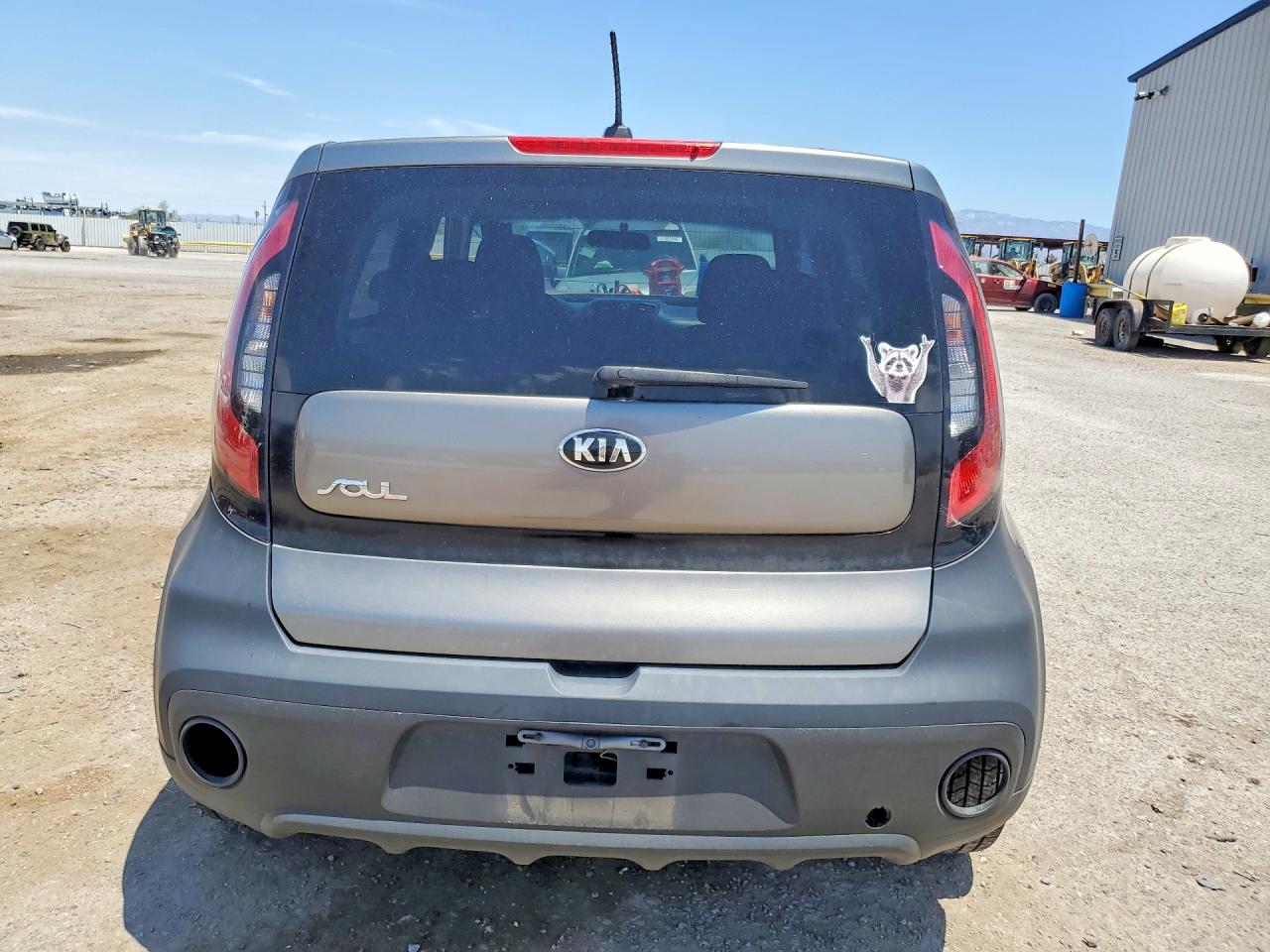 2017 Kia Soul Base Gray vin: KNDJN2A20H7430342