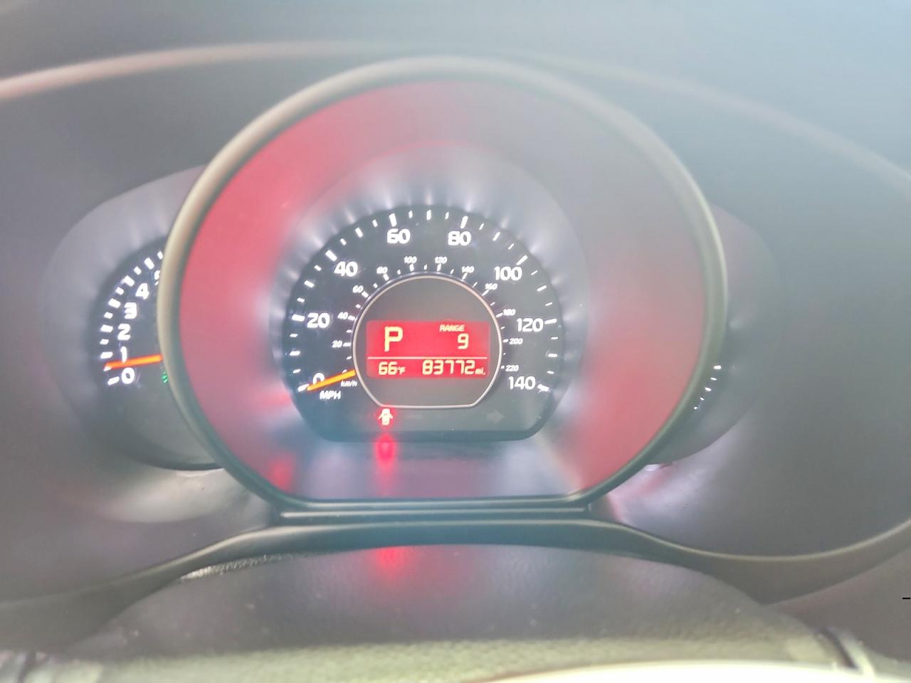 2017 Kia Soul Base White vin: KNDJN2A20H7474261