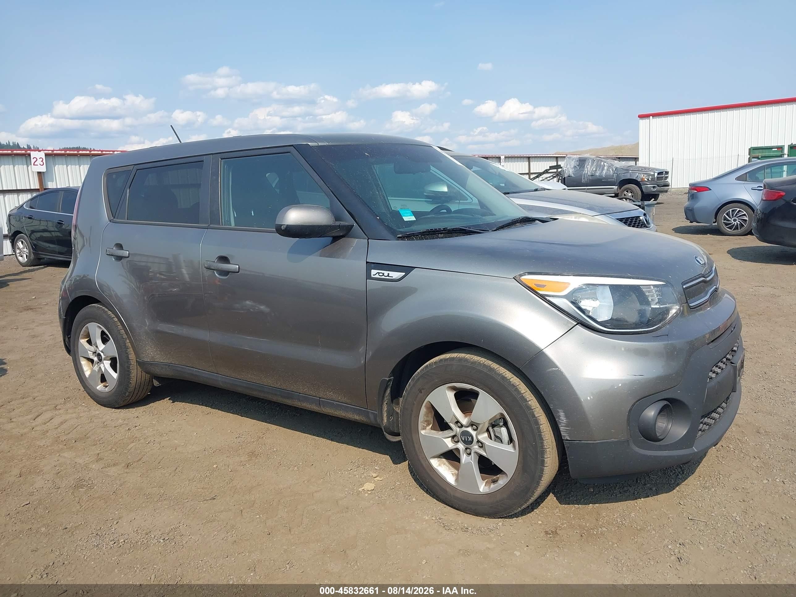 2019 Kia Soul Gray vin: KNDJN2A20K7666982