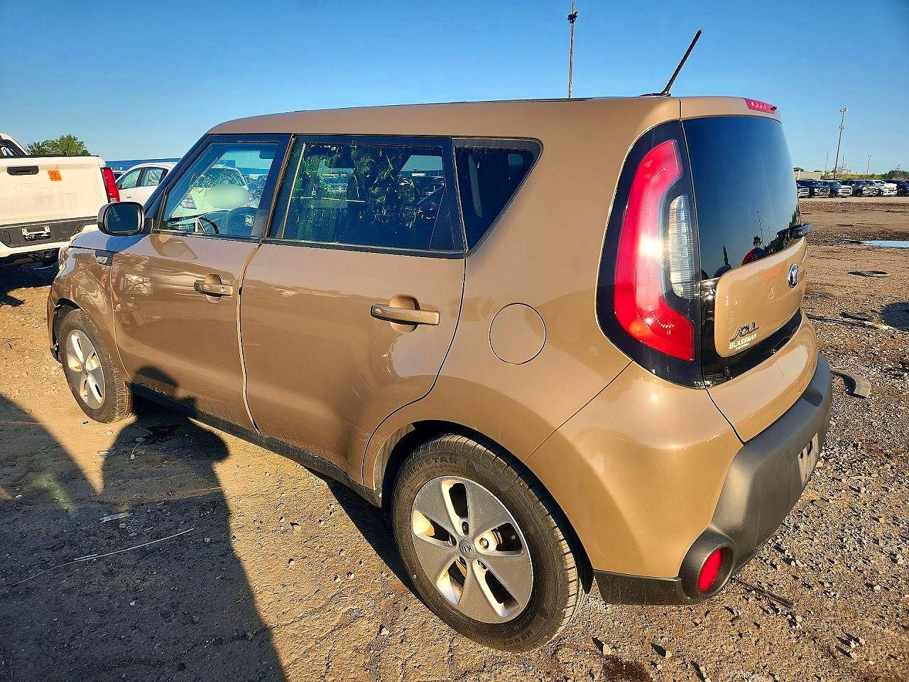 2014 Kia Soul Base Tan vin: KNDJN2A21E7008673