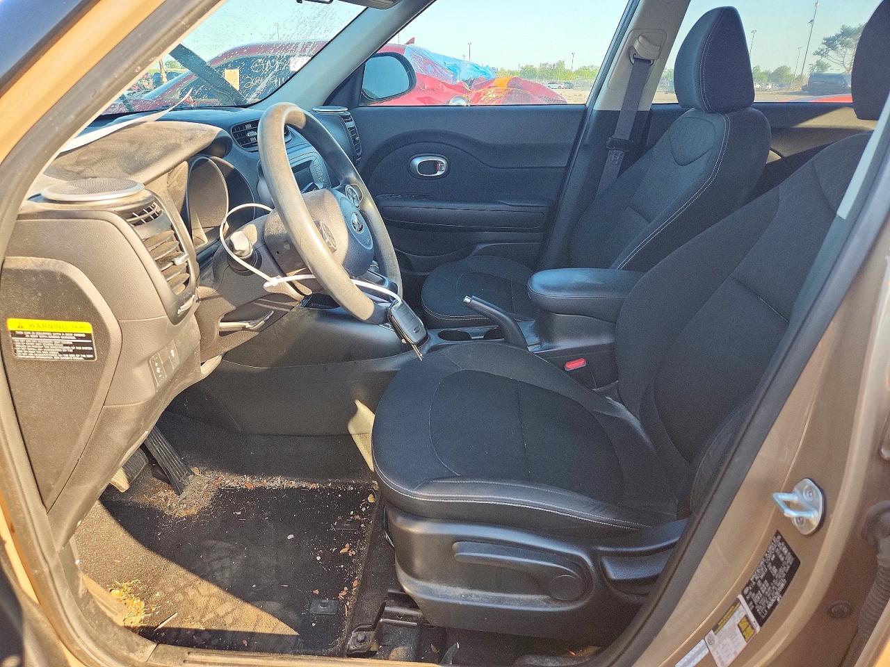 2014 Kia Soul Base Tan vin: KNDJN2A21E7008673