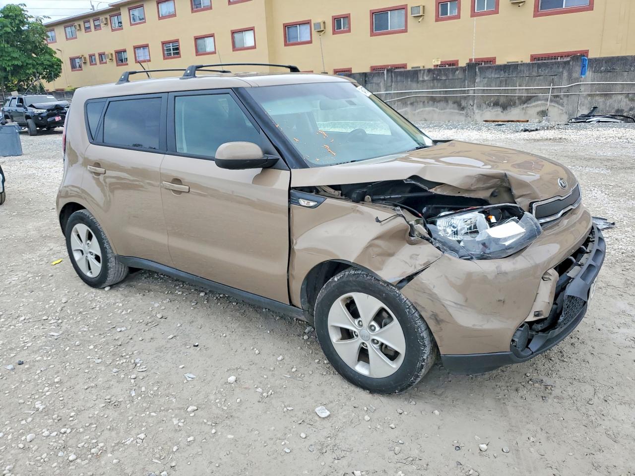 2014 Kia Soul Base Tan vin: KNDJN2A21E7076150