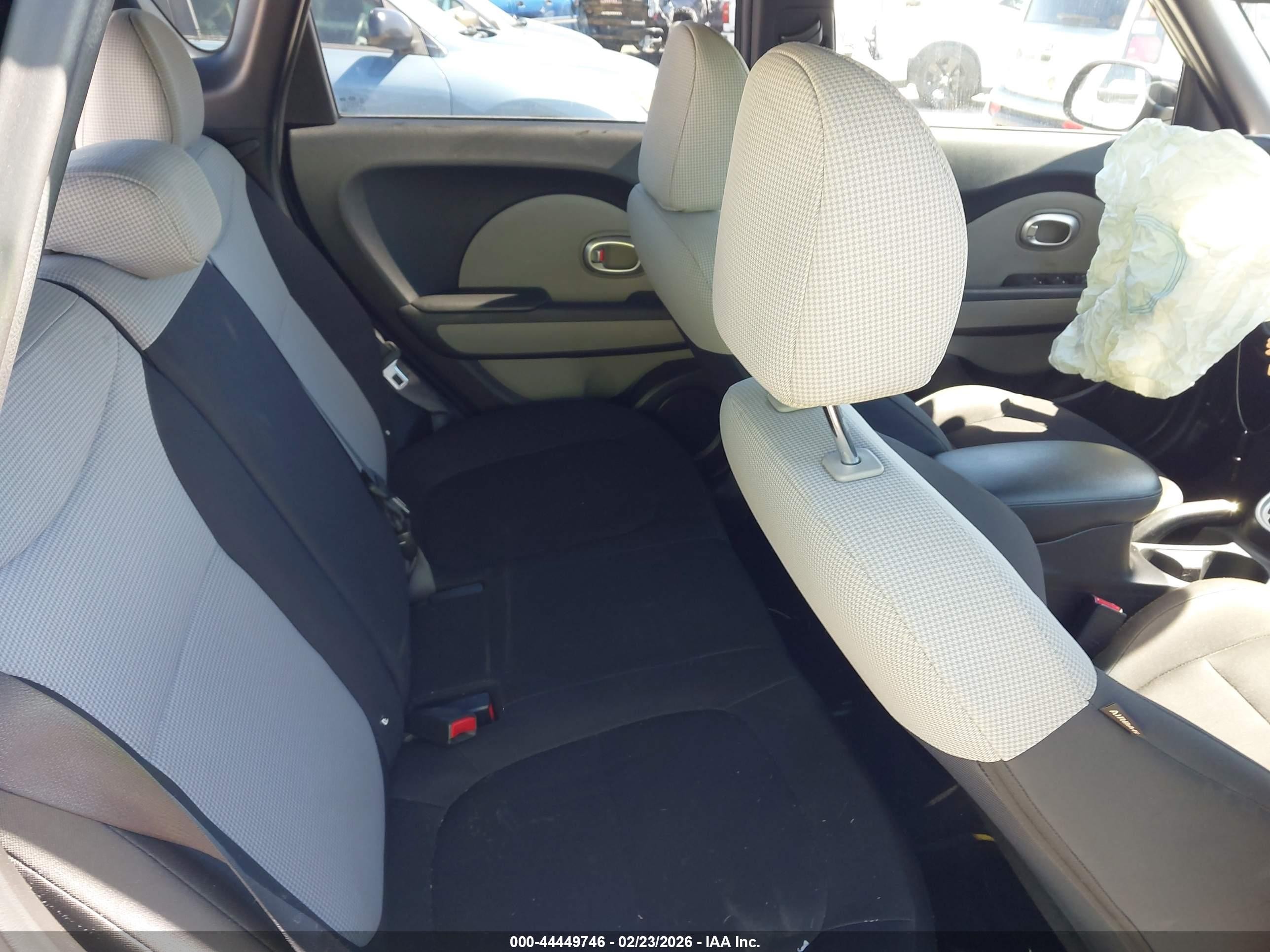 2015 Kia Soul   Black vin: KNDJN2A21F7111996
