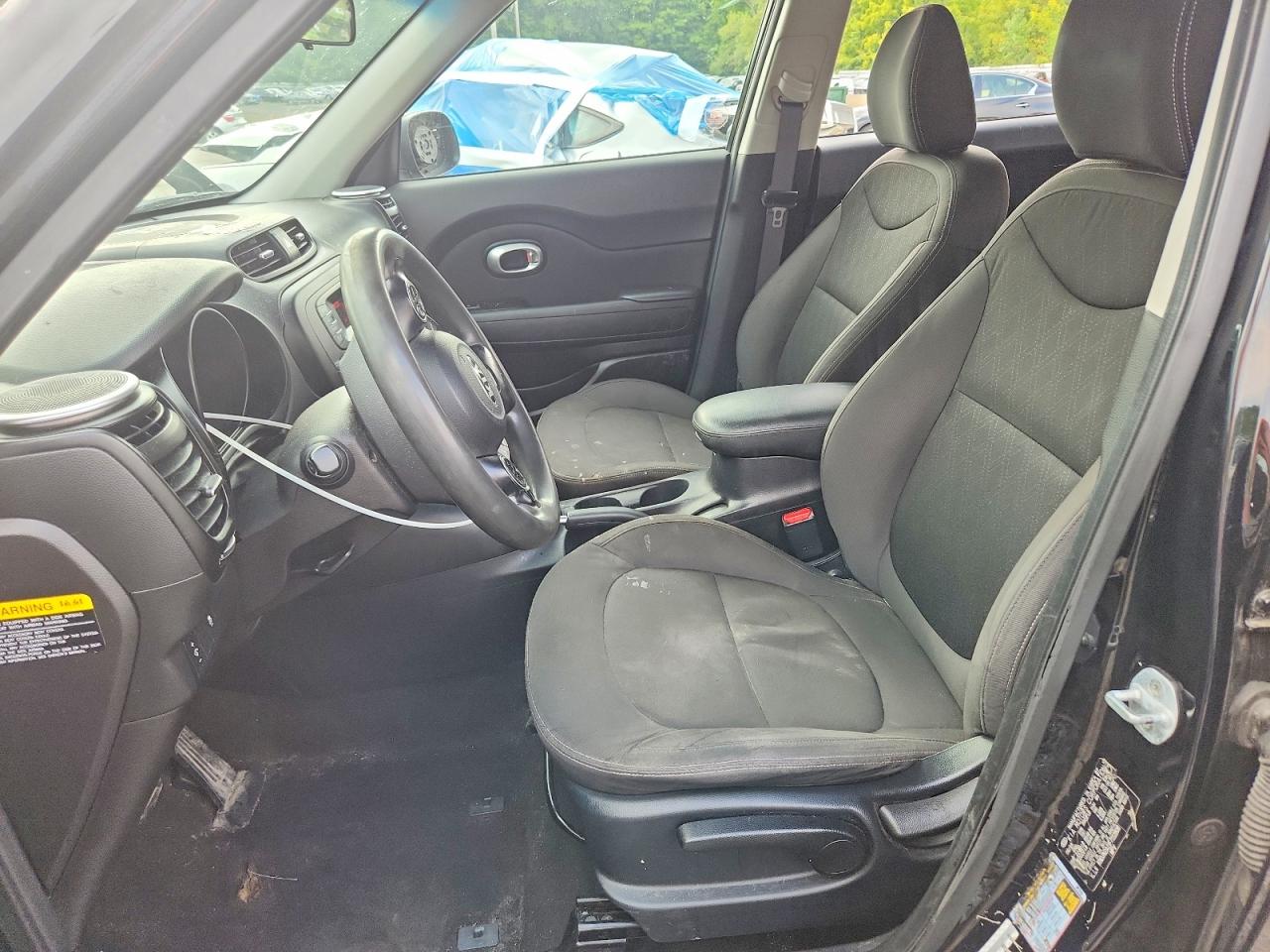 2015 Kia Soul Base Черный vin: KNDJN2A21F7112808