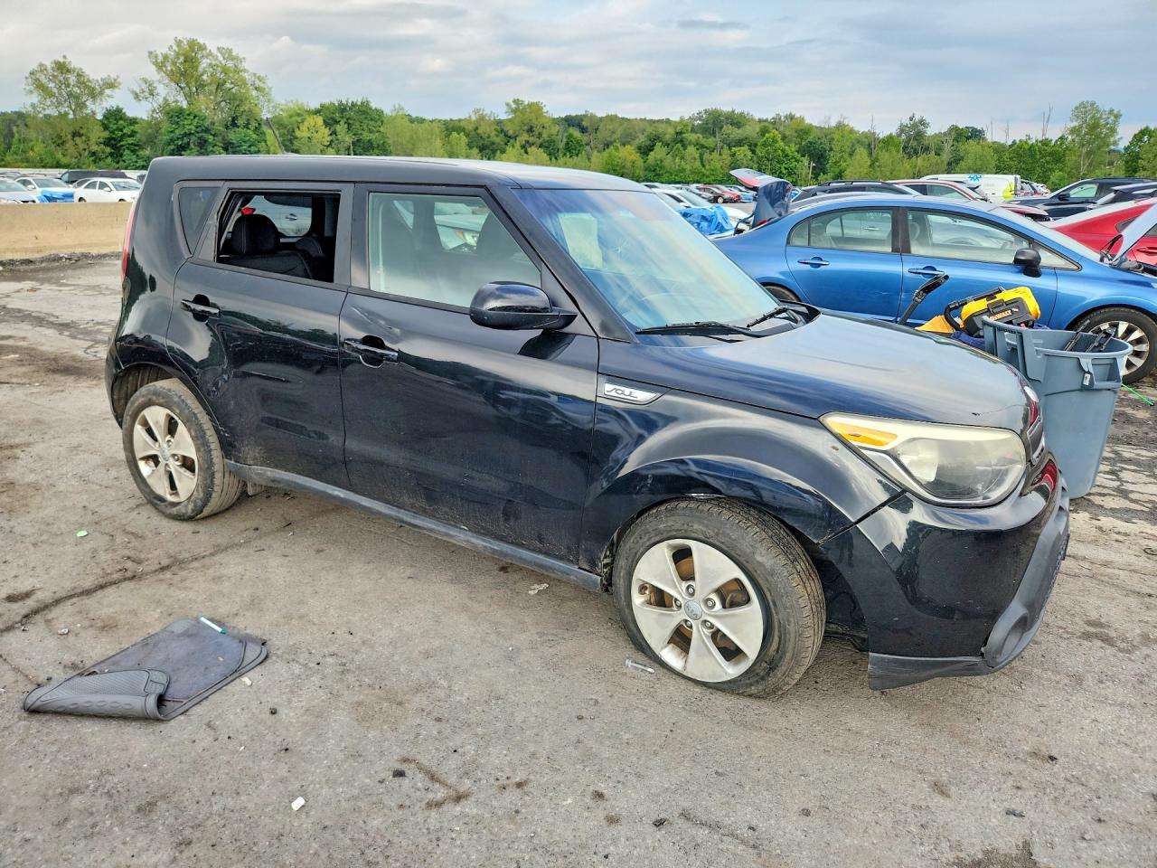 2015 Kia Soul Base Черный vin: KNDJN2A21F7112808