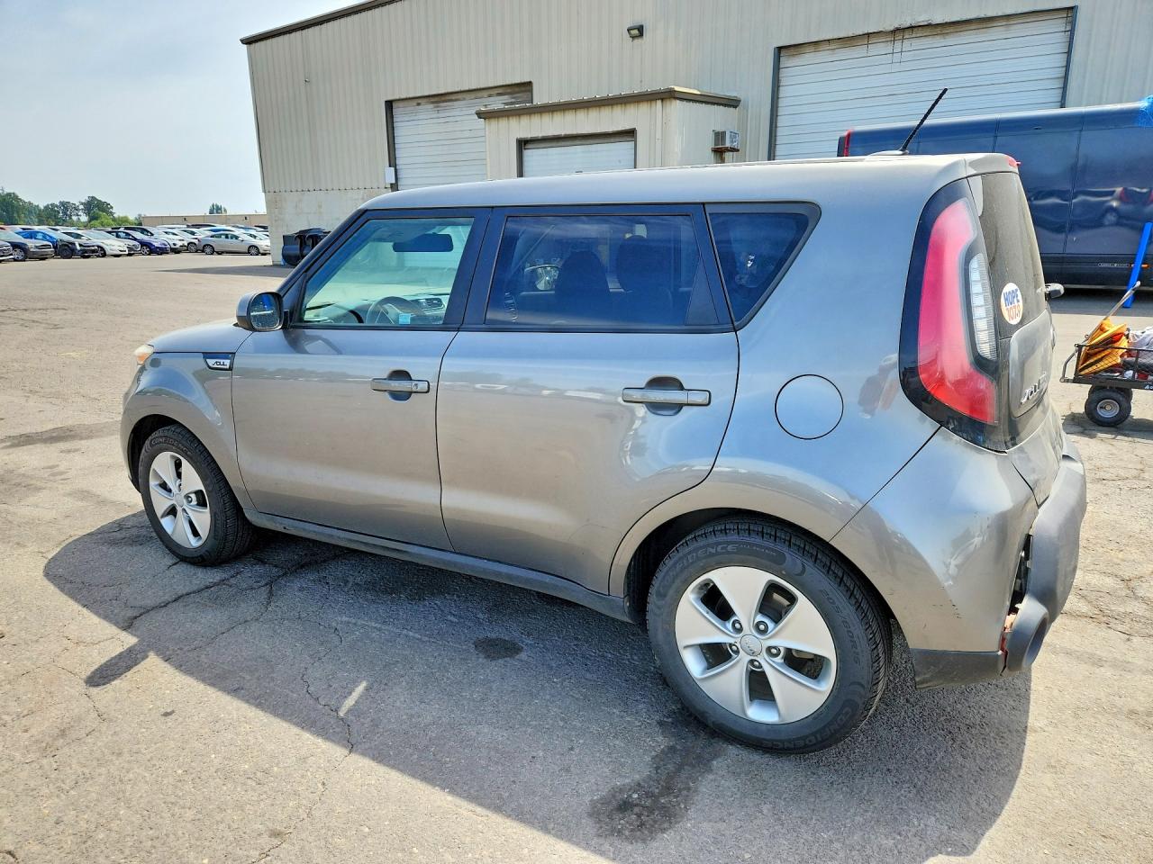 2015 Kia Soul Base Silver vin: KNDJN2A21F7123890