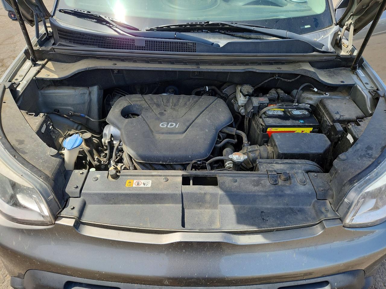 2015 Kia Soul Base Silver vin: KNDJN2A21F7123890