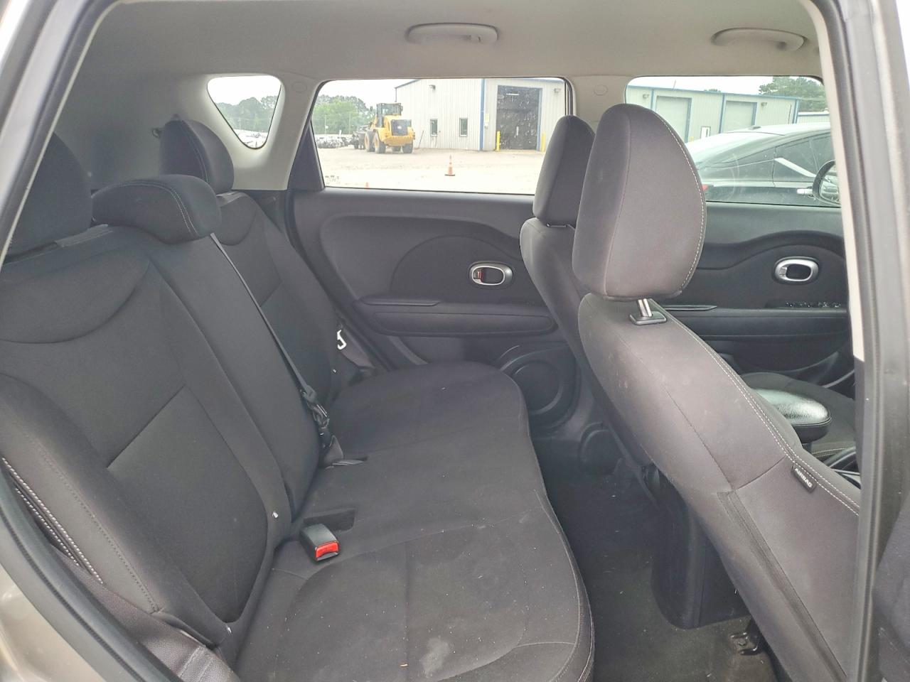 2015 Kia Soul Base Gray vin: KNDJN2A21F7130547