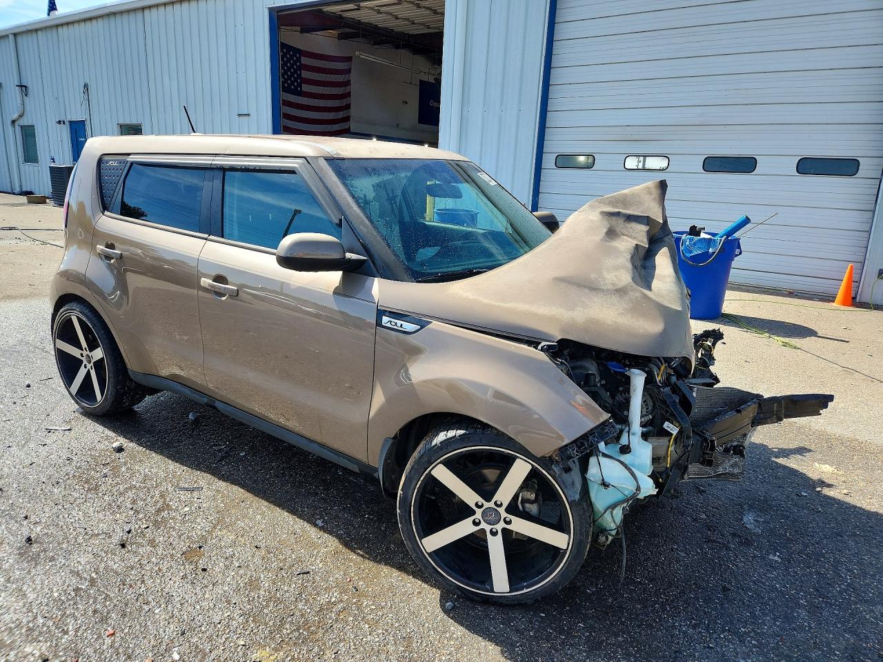 2015 Kia Soul Base Brown vin: KNDJN2A21F7164469