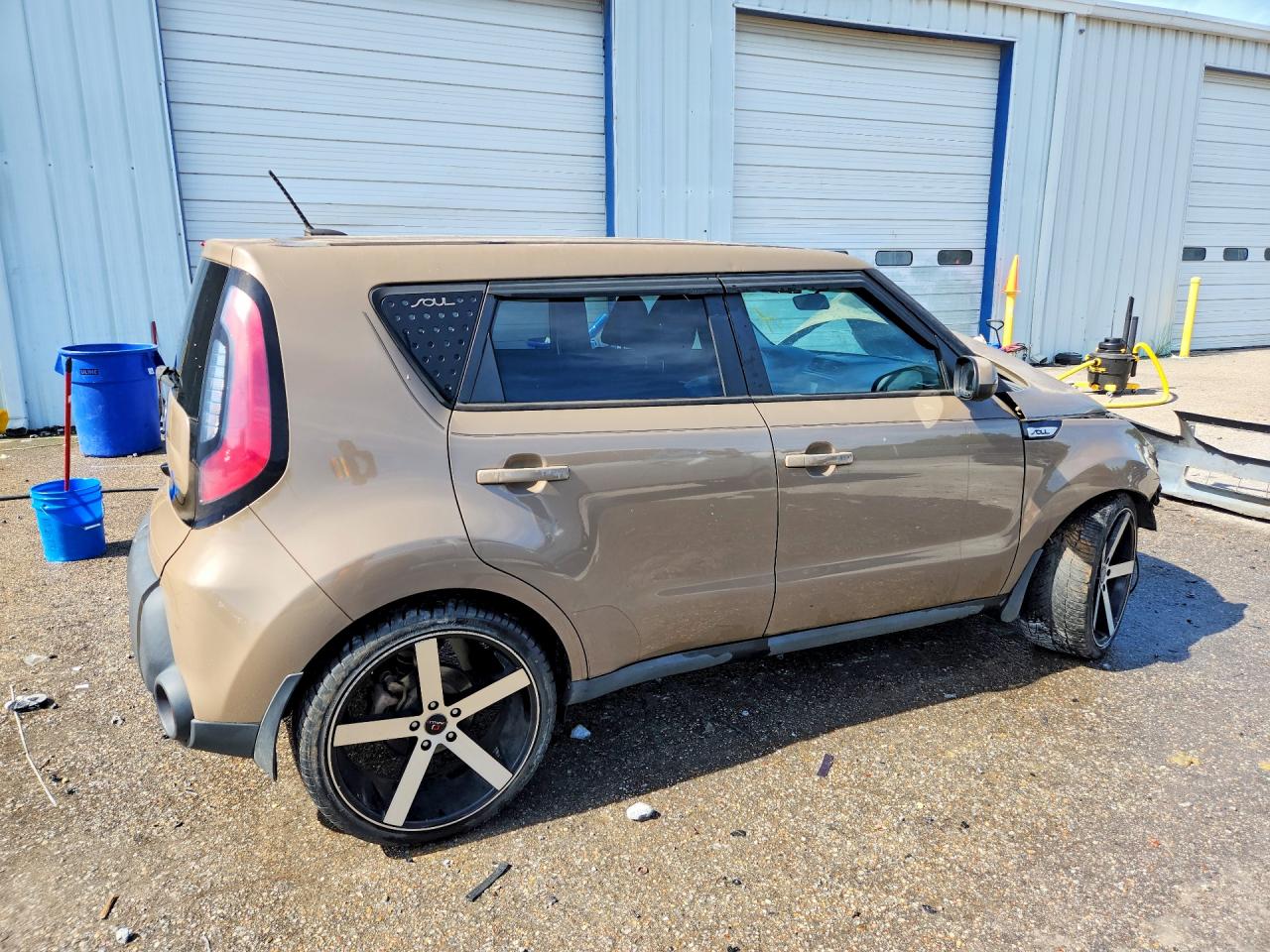 2015 Kia Soul Base Brown vin: KNDJN2A21F7164469
