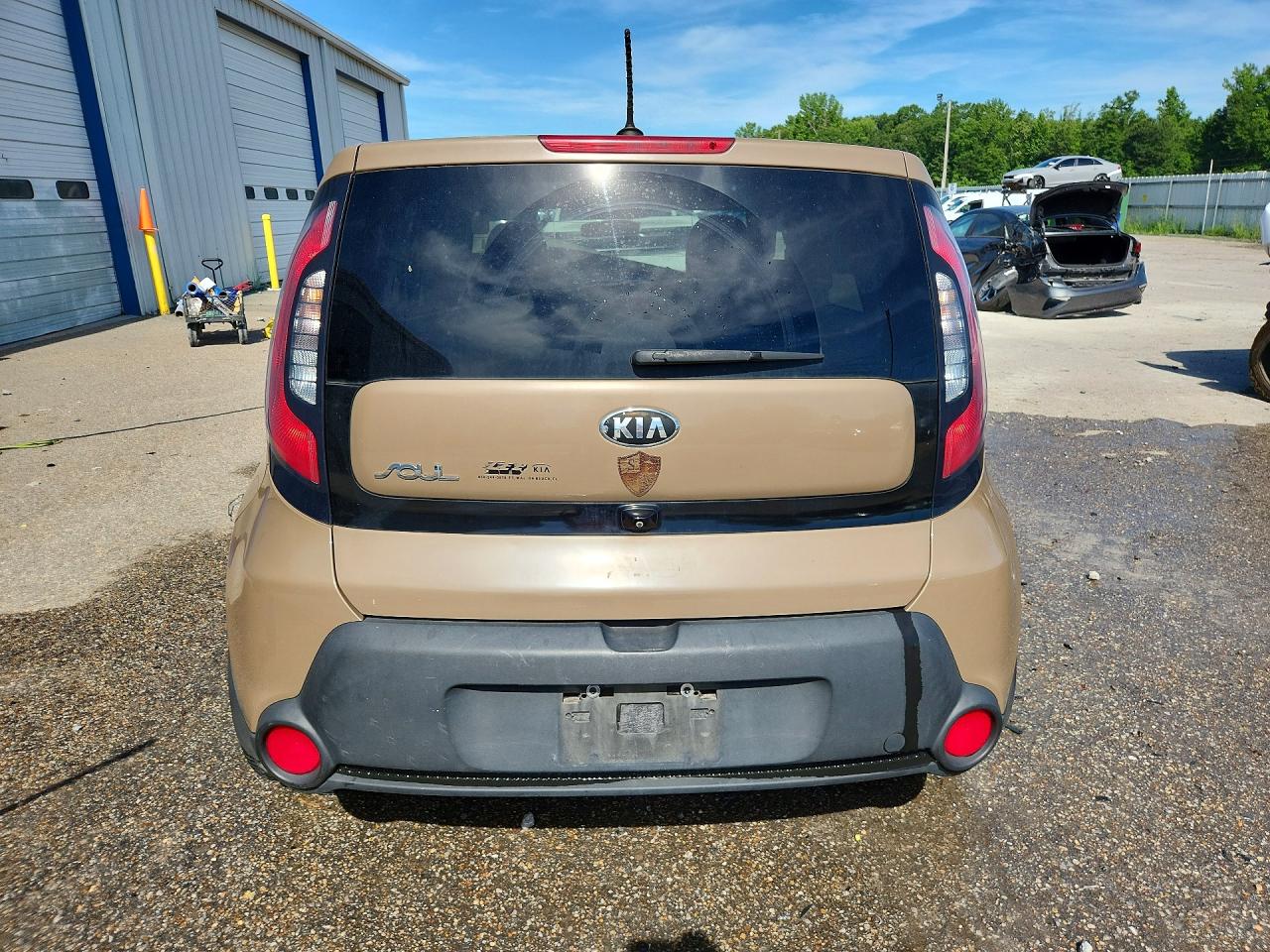 2015 Kia Soul Base Brown vin: KNDJN2A21F7164469