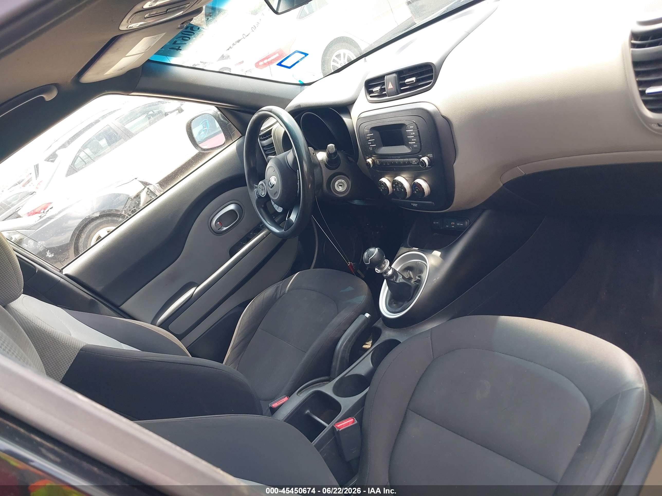 2015 Kia Soul   Black vin: KNDJN2A21F7219048