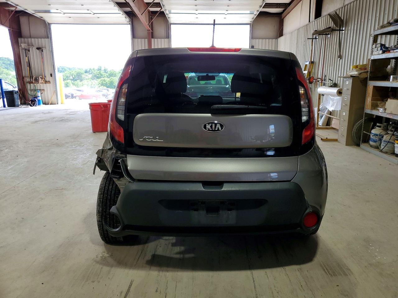 2015 Kia Soul Base Gray vin: KNDJN2A21F7221057
