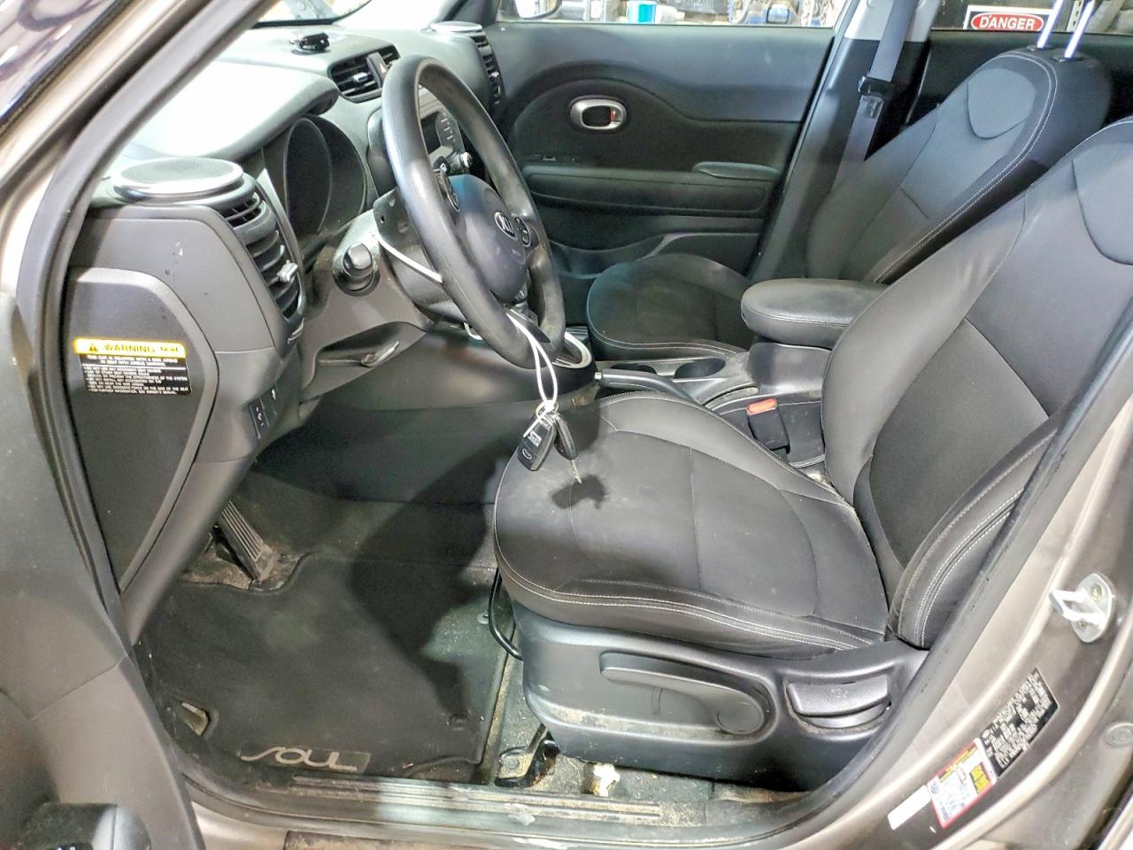 2015 Kia Soul Base Gray vin: KNDJN2A21F7221057