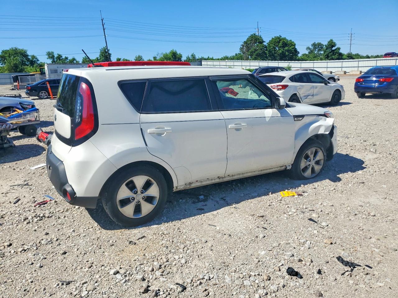 2015 Kia Soul Base White vin: KNDJN2A21F7233113