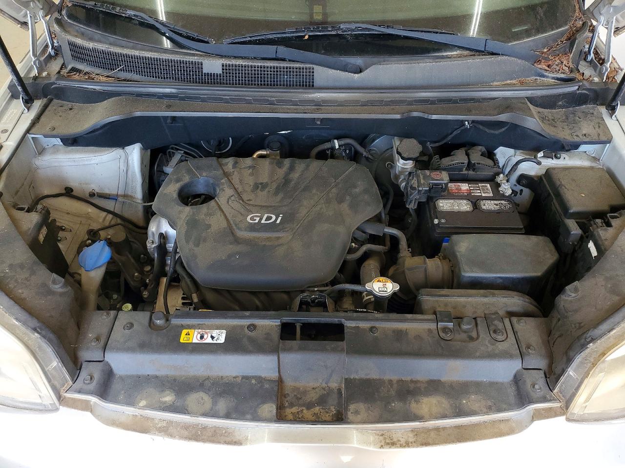 2015 Kia Soul Base Серебряный vin: KNDJN2A21F7749164