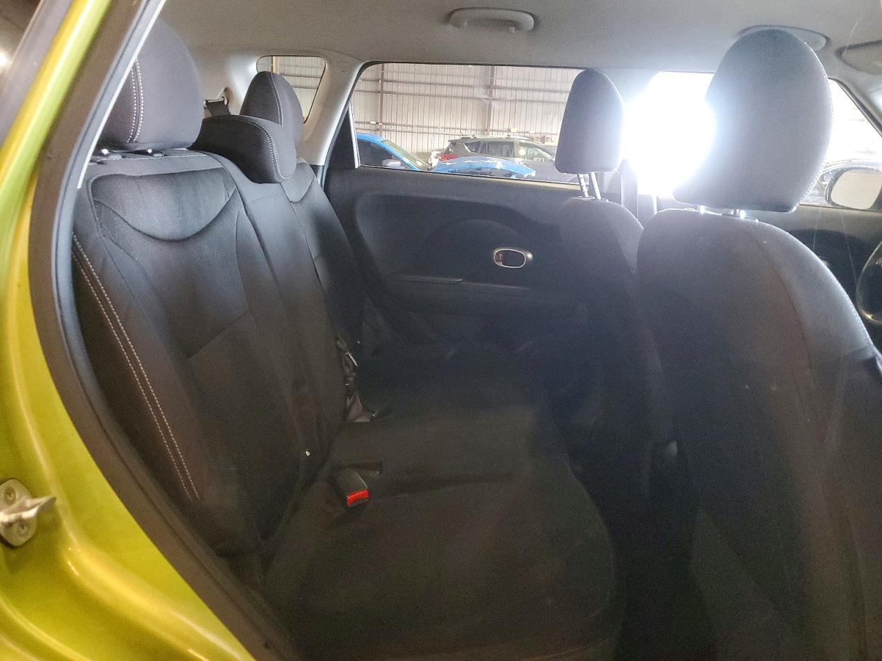 2015 Kia Soul Base Зеленый vin: KNDJN2A21F7752274