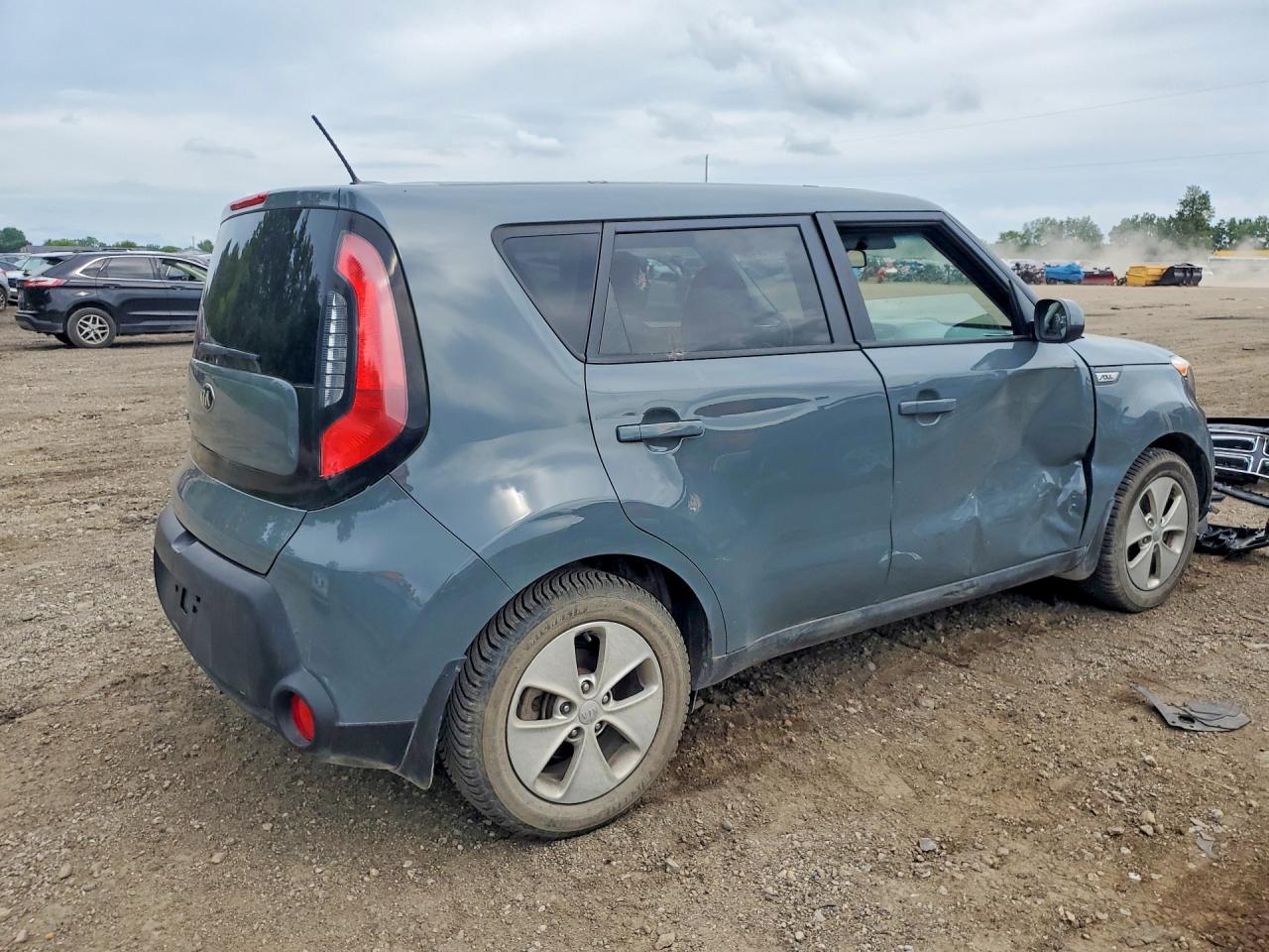 2015 Kia Soul Base Gray vin: KNDJN2A21F7765171