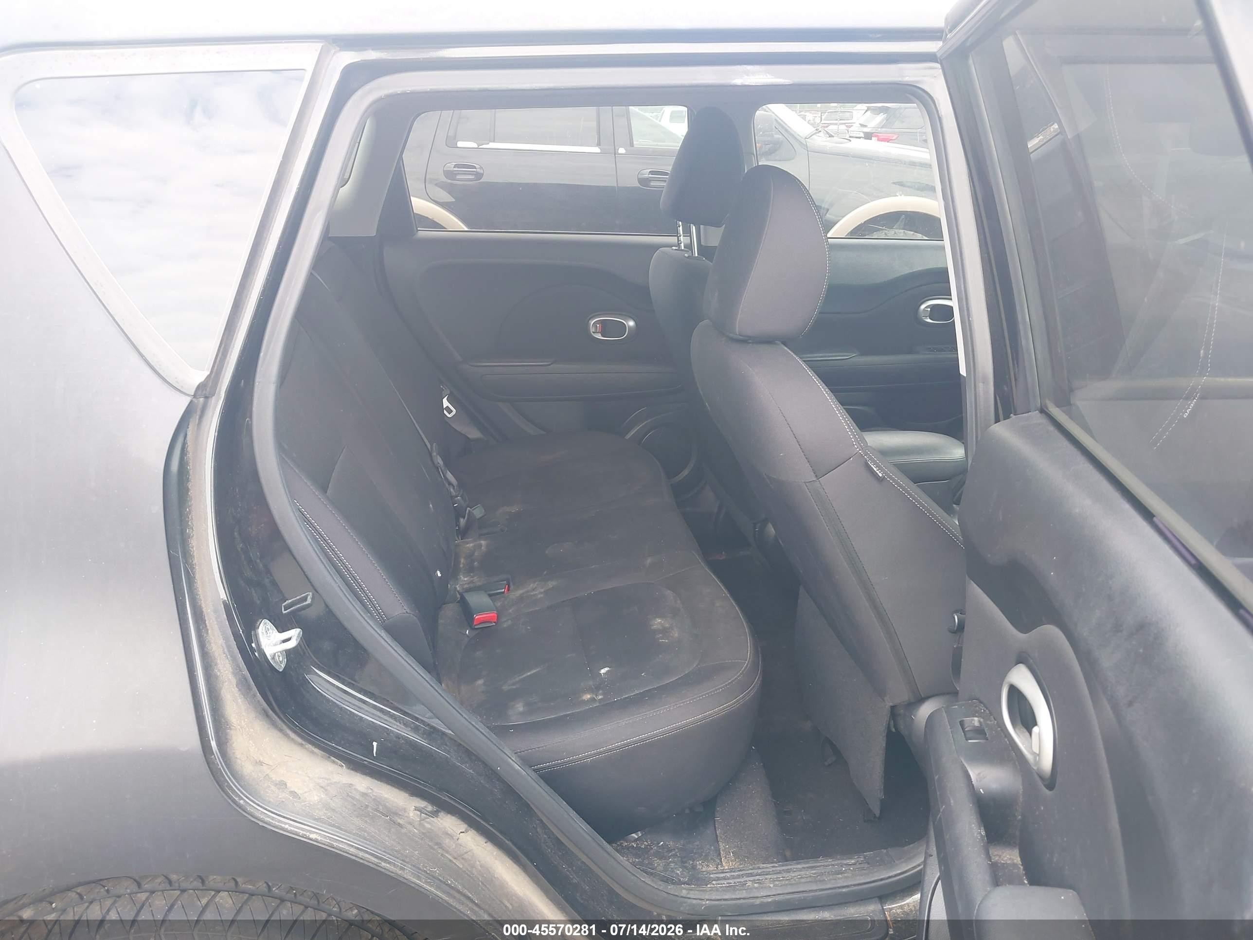 2015 Kia Soul   Черный vin: KNDJN2A21F7765316