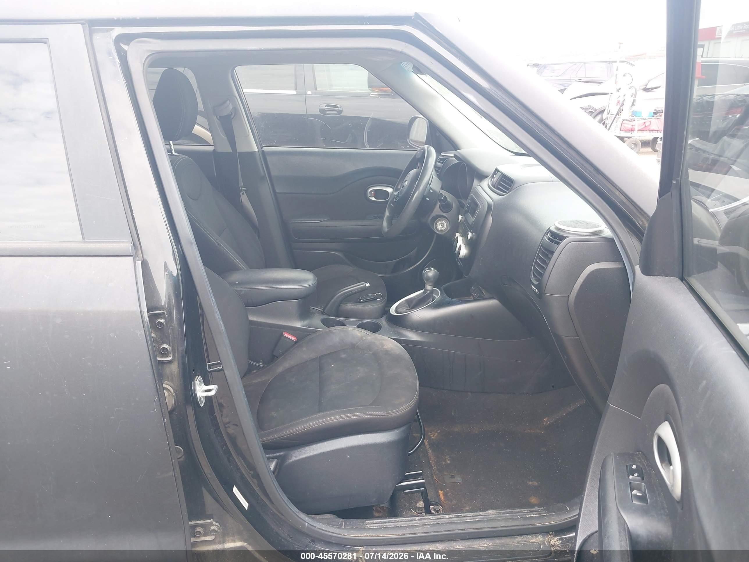 2015 Kia Soul   Черный vin: KNDJN2A21F7765316
