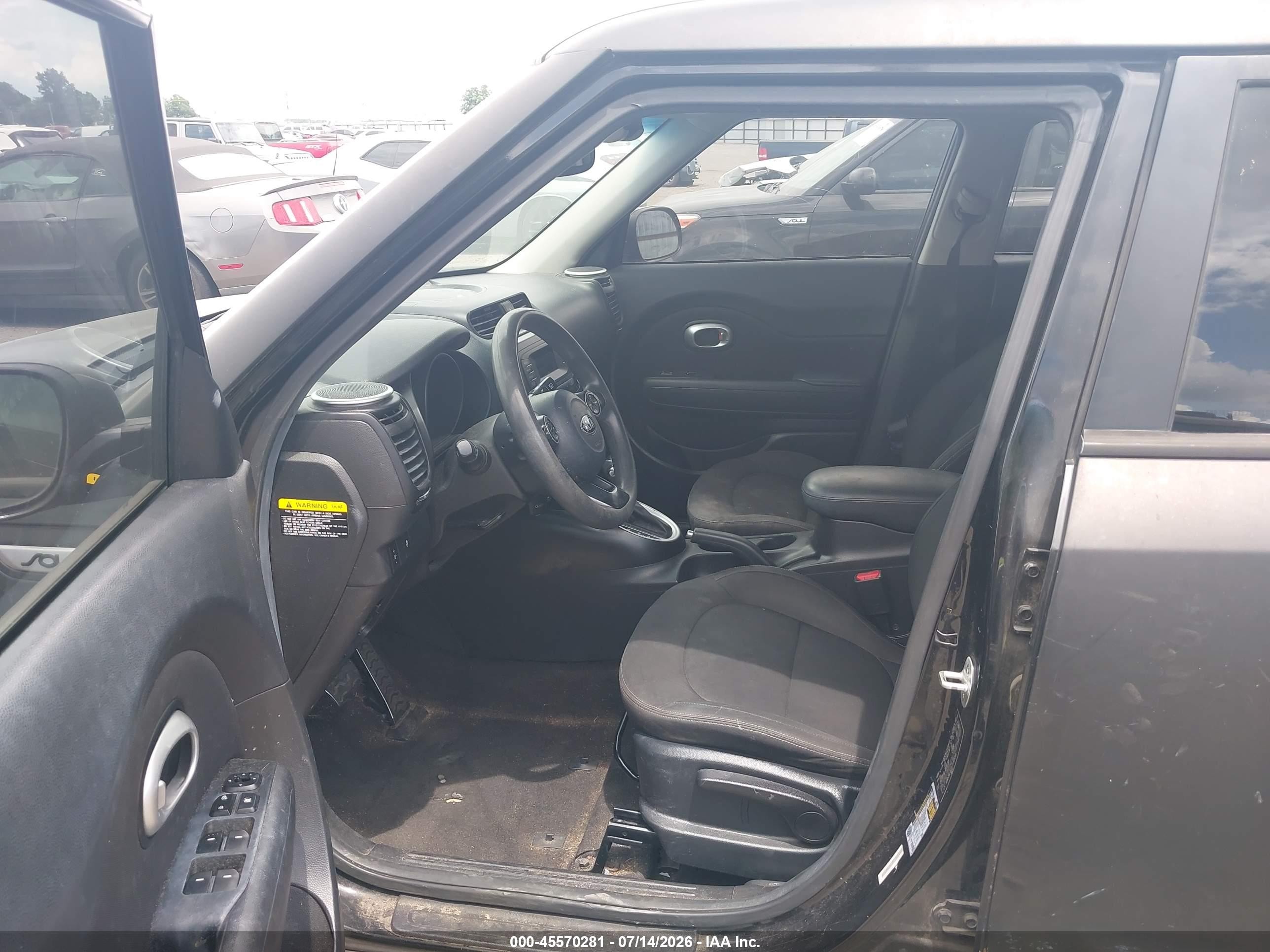 2015 Kia Soul   Черный vin: KNDJN2A21F7765316