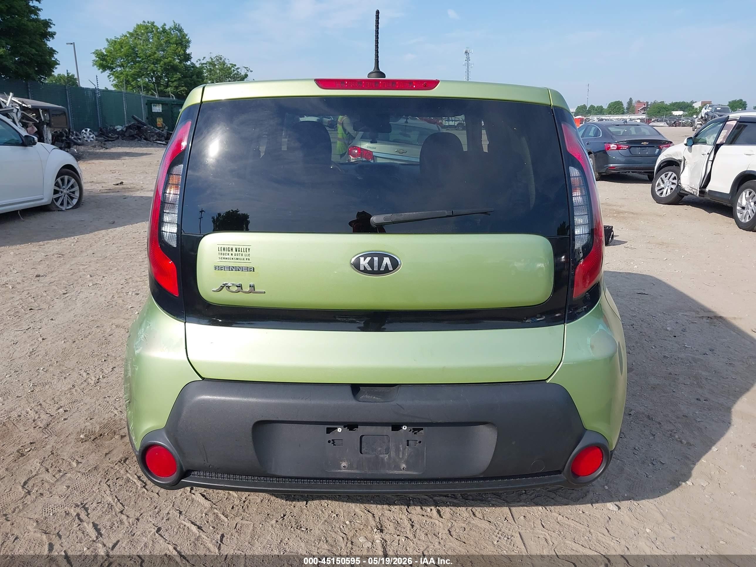 2015 Kia Soul   Green vin: KNDJN2A21F7799031