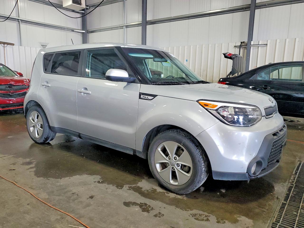 2015 Kia Soul Base Silver vin: KNDJN2A21F7807516