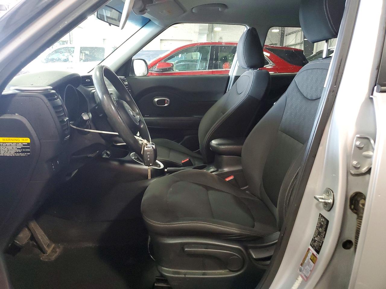 2015 Kia Soul Base Silver vin: KNDJN2A21F7807516