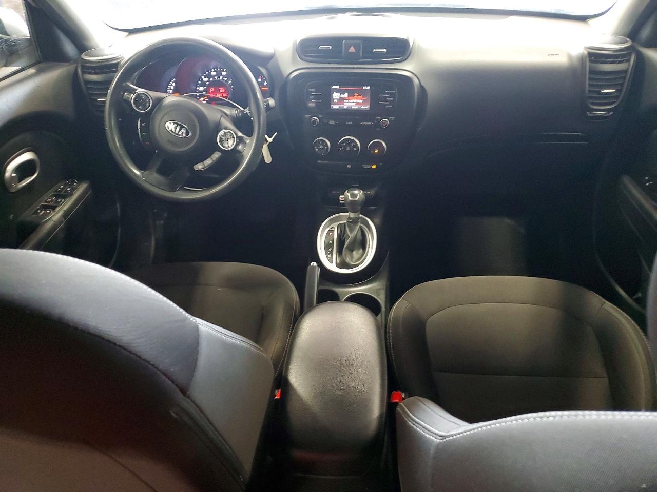 2015 Kia Soul Base Silver vin: KNDJN2A21F7807516
