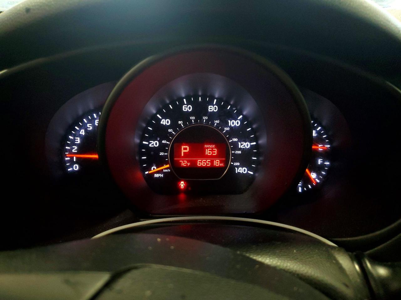 2015 Kia Soul Base Silver vin: KNDJN2A21F7807516