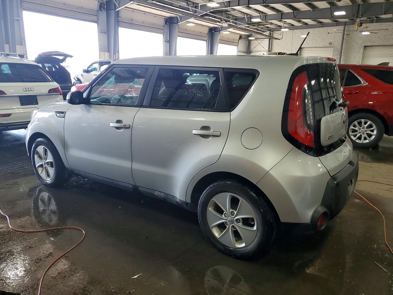 2015 Kia Soul Base Silver vin: KNDJN2A21F7807516