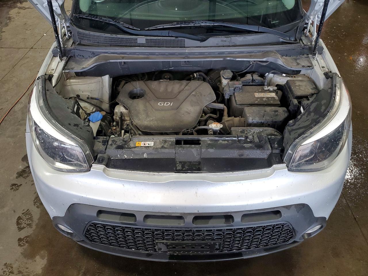 2015 Kia Soul Base Silver vin: KNDJN2A21F7807516