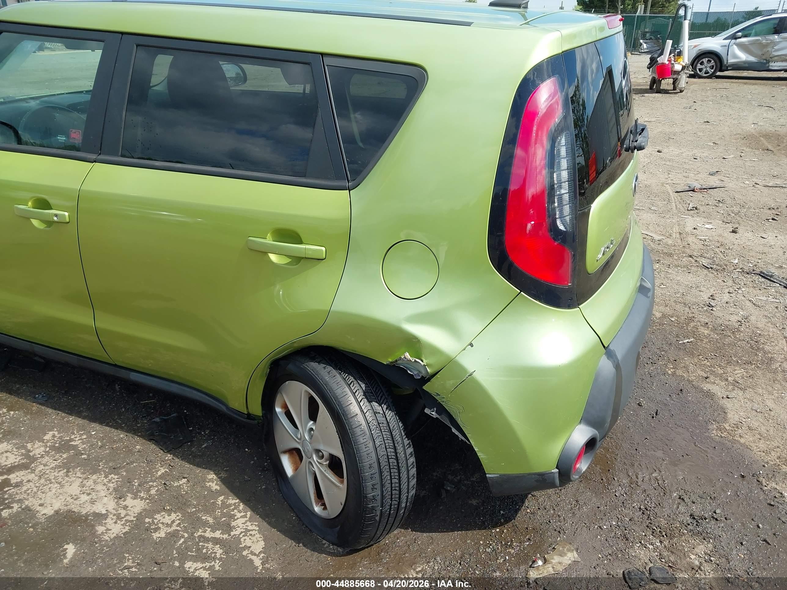 2016 Kia Soul Green vin: KNDJN2A21G7821675