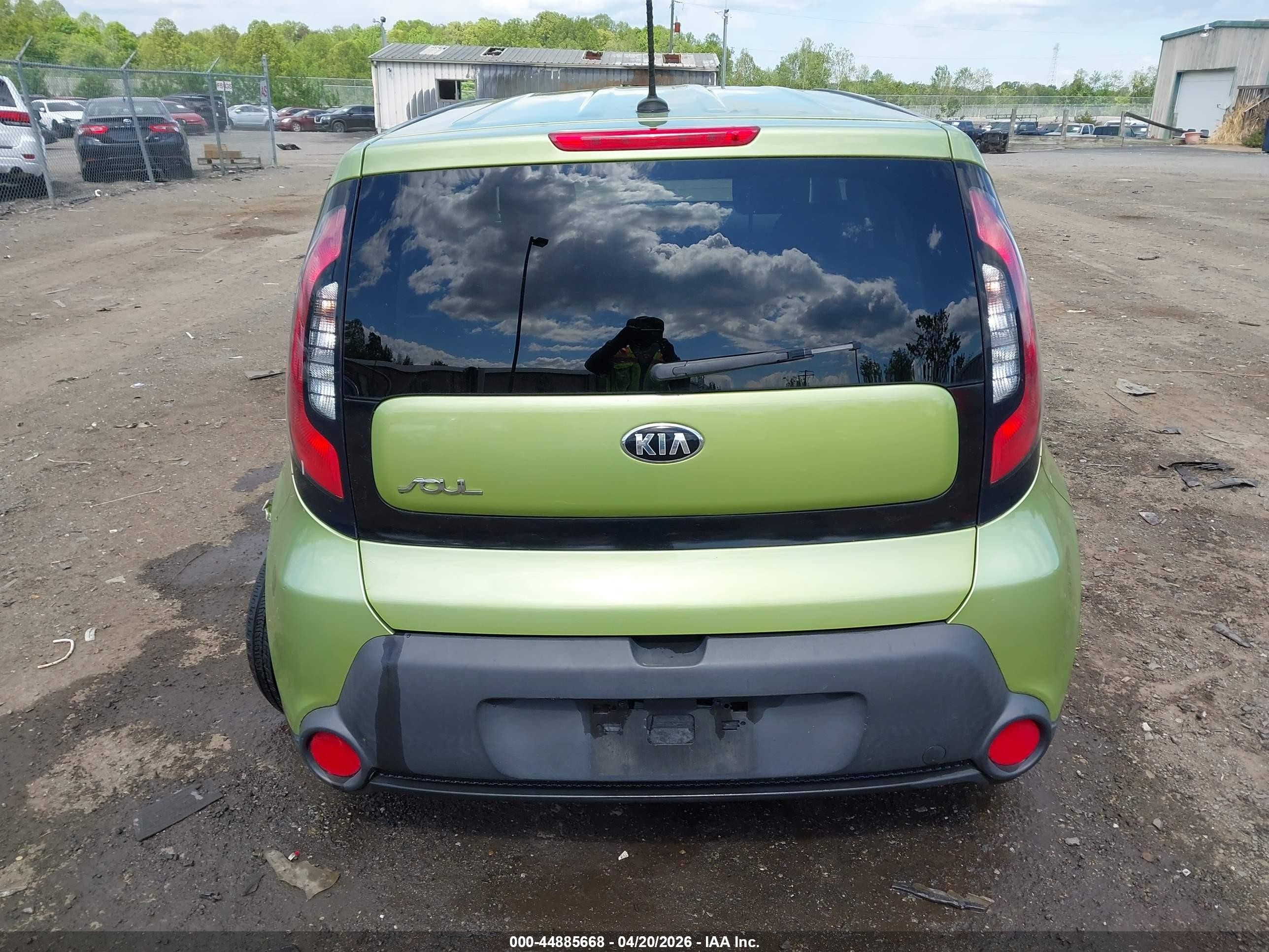 2016 Kia Soul Green vin: KNDJN2A21G7821675