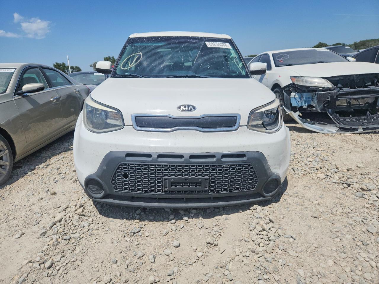 2014 Kia Soul Base White vin: KNDJN2A22E7078974