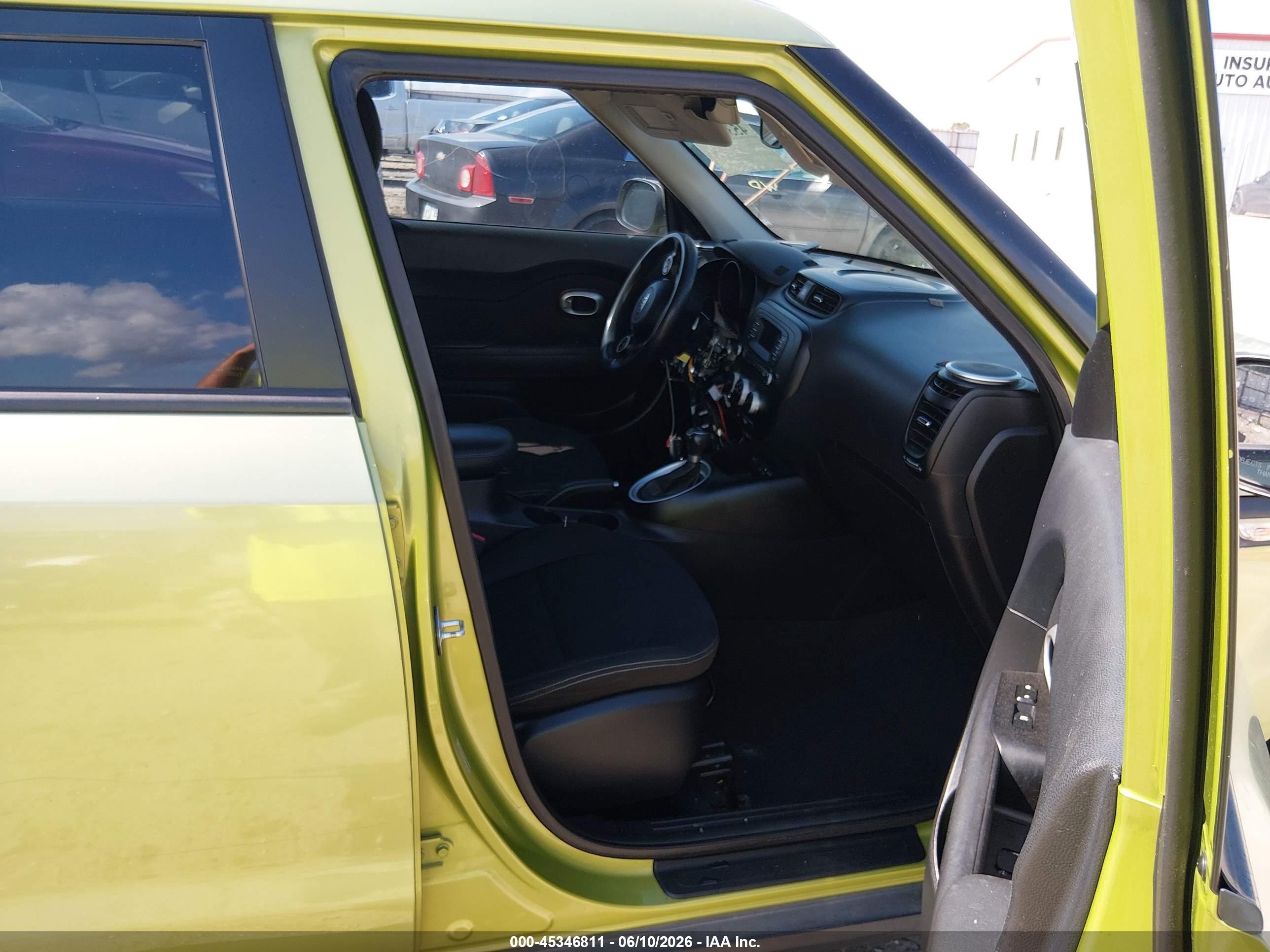 2014 Kia Soul   Зеленый vin: KNDJN2A22E7713028