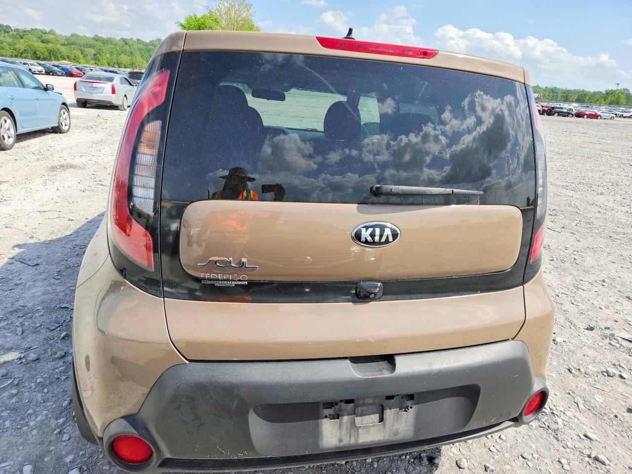 2015 Kia Soul Base Tan vin: KNDJN2A22F7142755