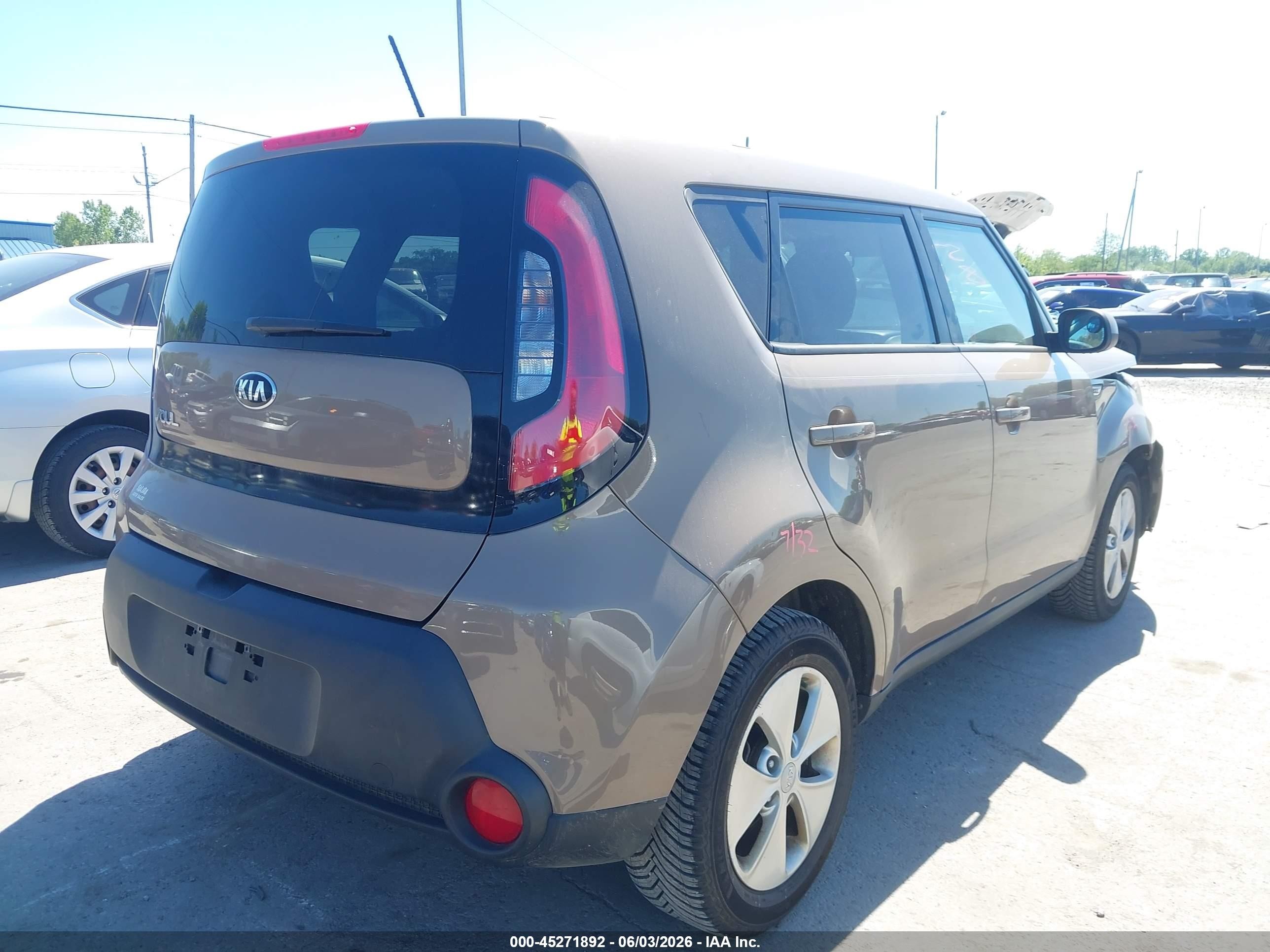 2015 Kia Soul   Brown vin: KNDJN2A22F7143386