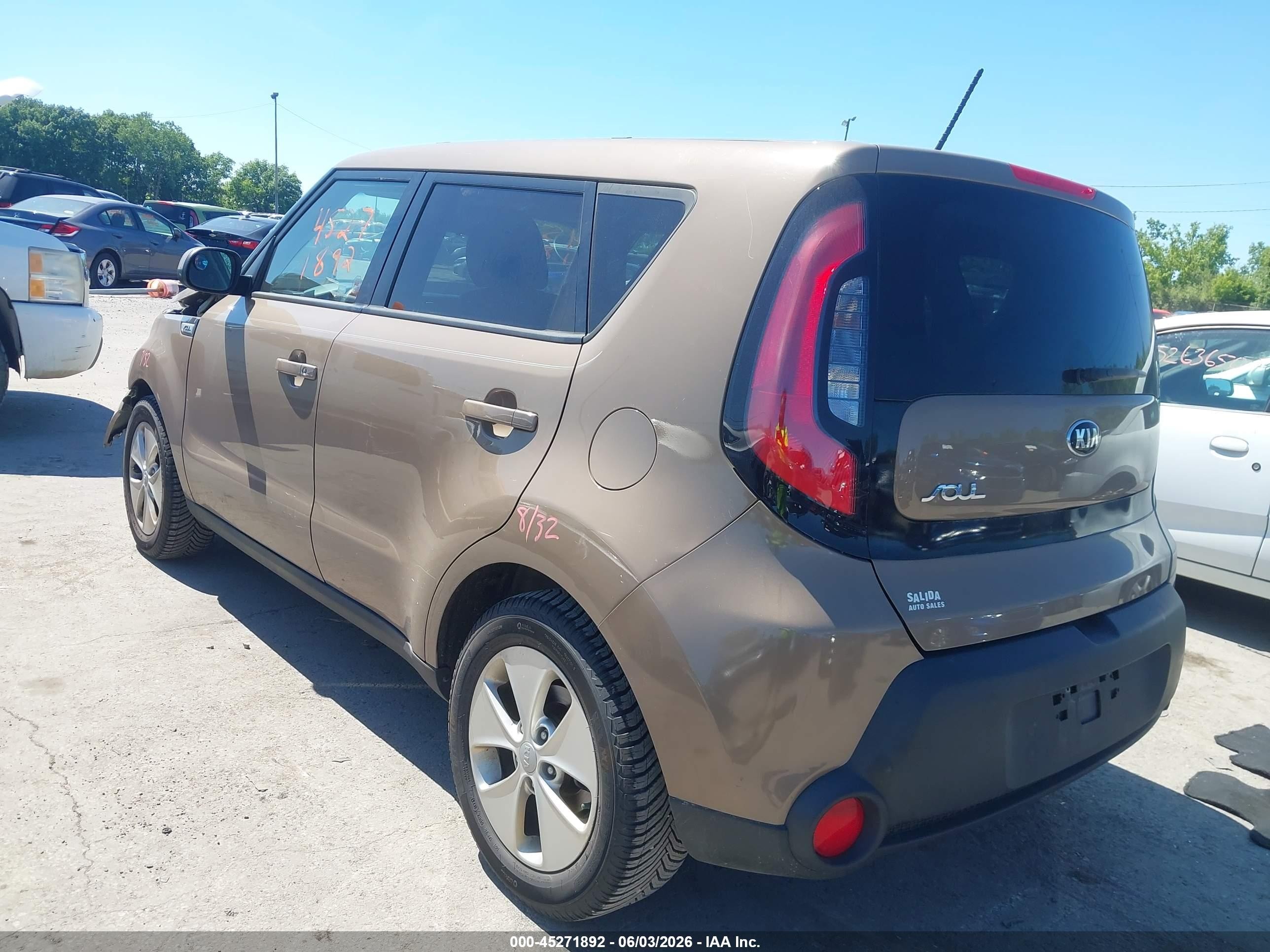 2015 Kia Soul   Brown vin: KNDJN2A22F7143386