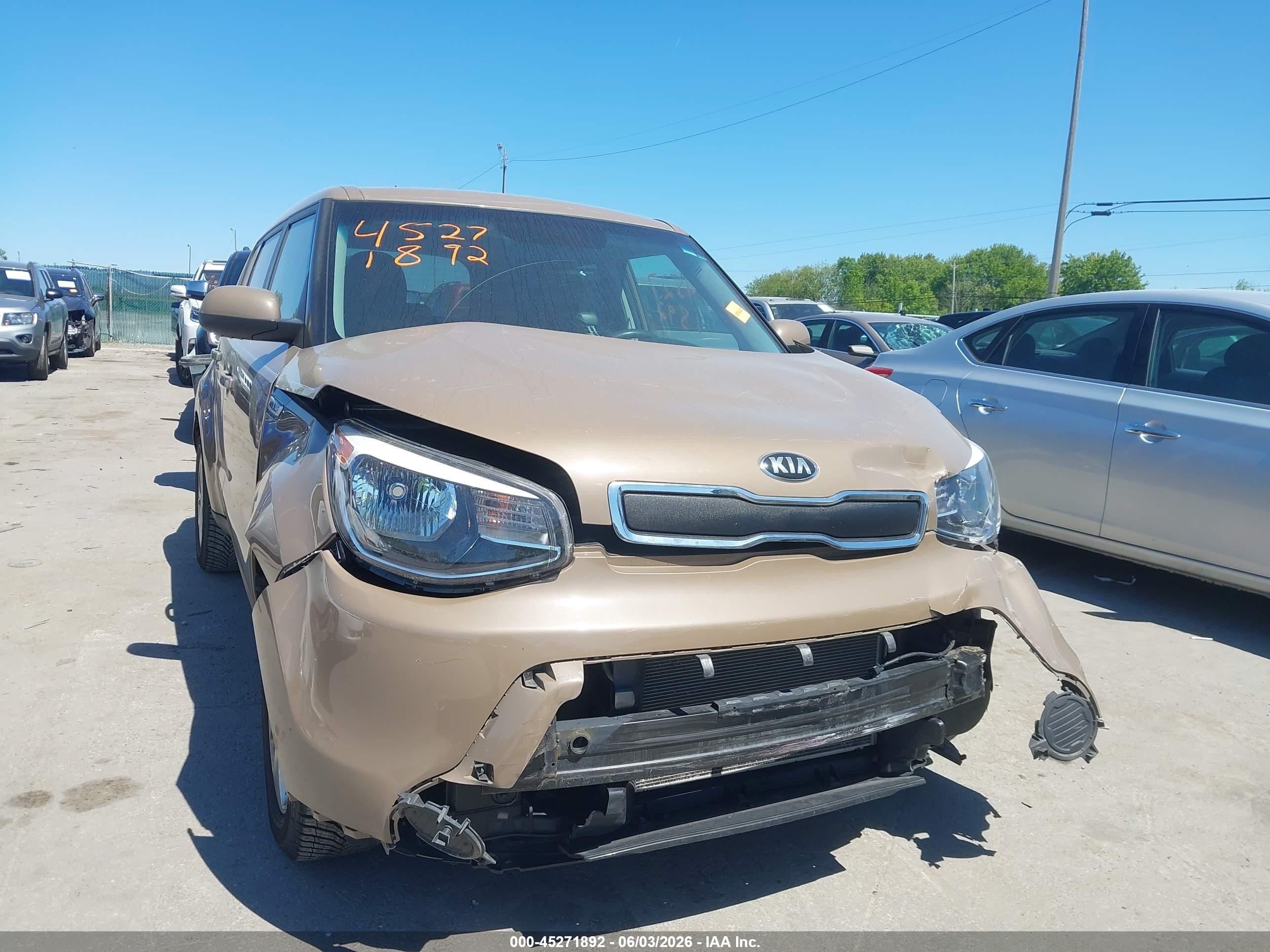 2015 Kia Soul   Brown vin: KNDJN2A22F7143386