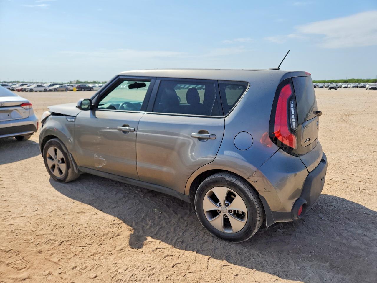2015 Kia Soul Base Gray vin: KNDJN2A22F7145834