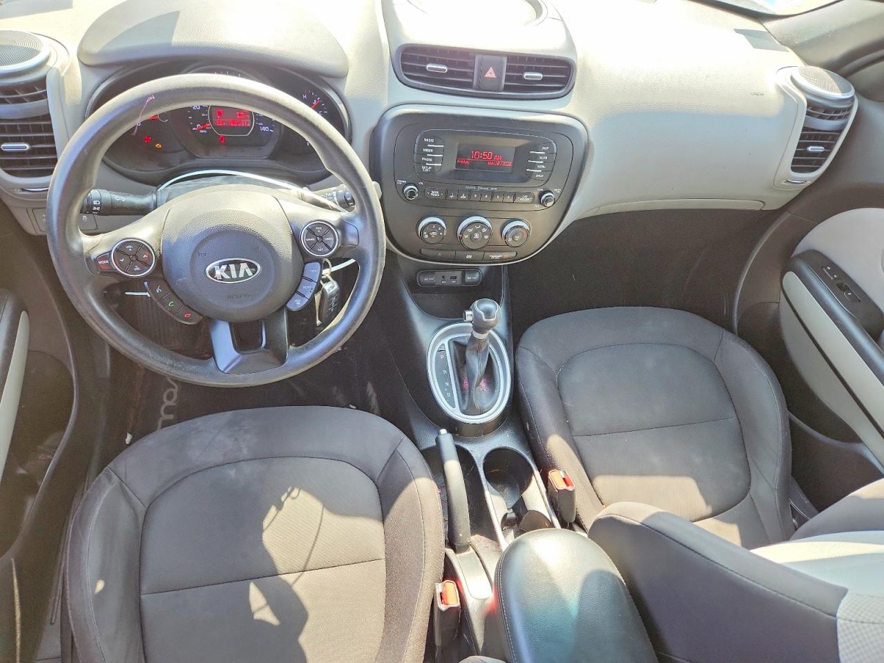 2015 Kia Soul Base Gray vin: KNDJN2A22F7145834
