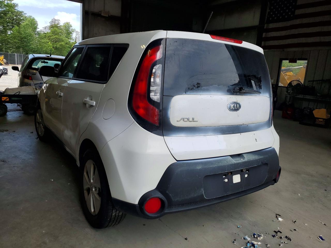 2015 Kia Soul Base White vin: KNDJN2A22F7146854