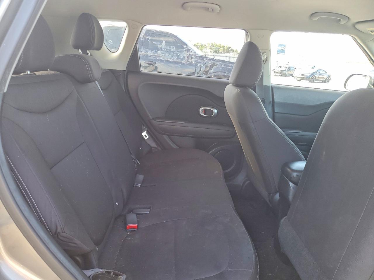 2015 Kia Soul Base Gray vin: KNDJN2A22F7152671