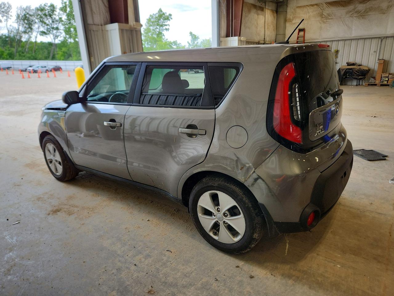 2015 Kia Soul Base Серый vin: KNDJN2A22F7182883