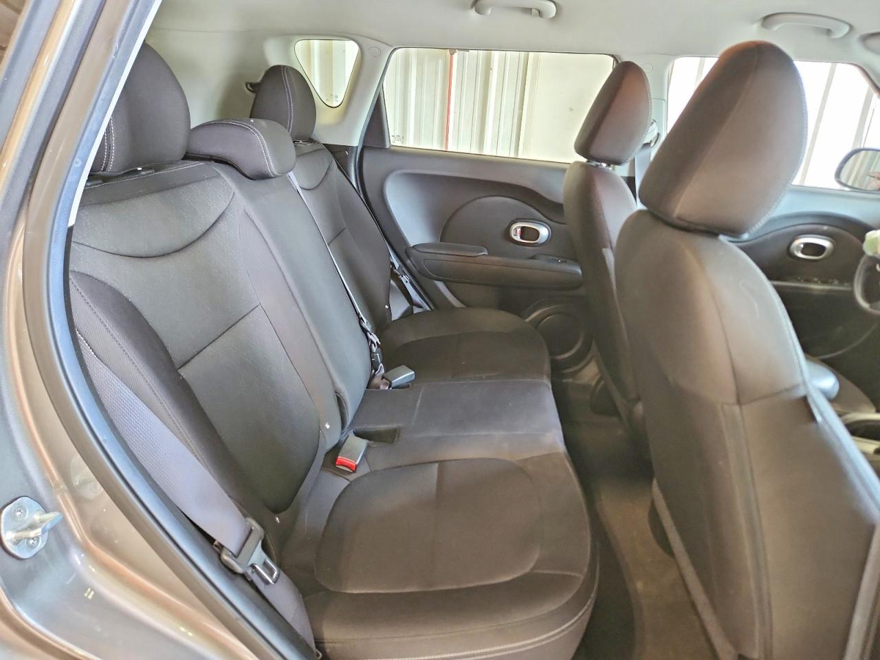 2015 Kia Soul Base Серый vin: KNDJN2A22F7182883