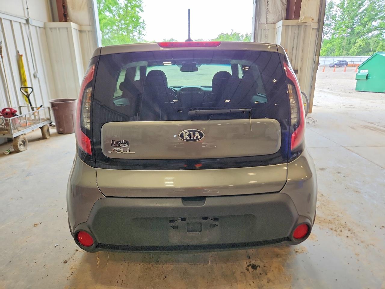 2015 Kia Soul Base Серый vin: KNDJN2A22F7182883